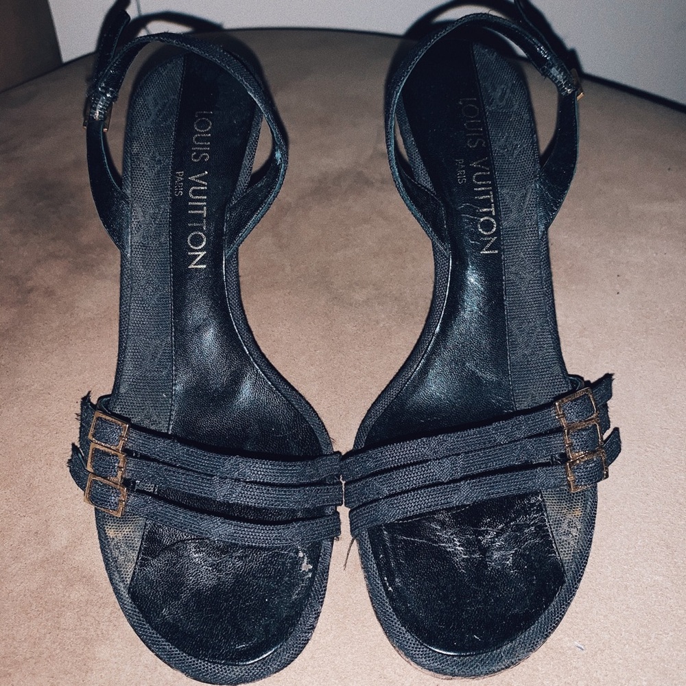 VINTAGE LOUIS VUITTON MONOGRAM SANDAL HEEL